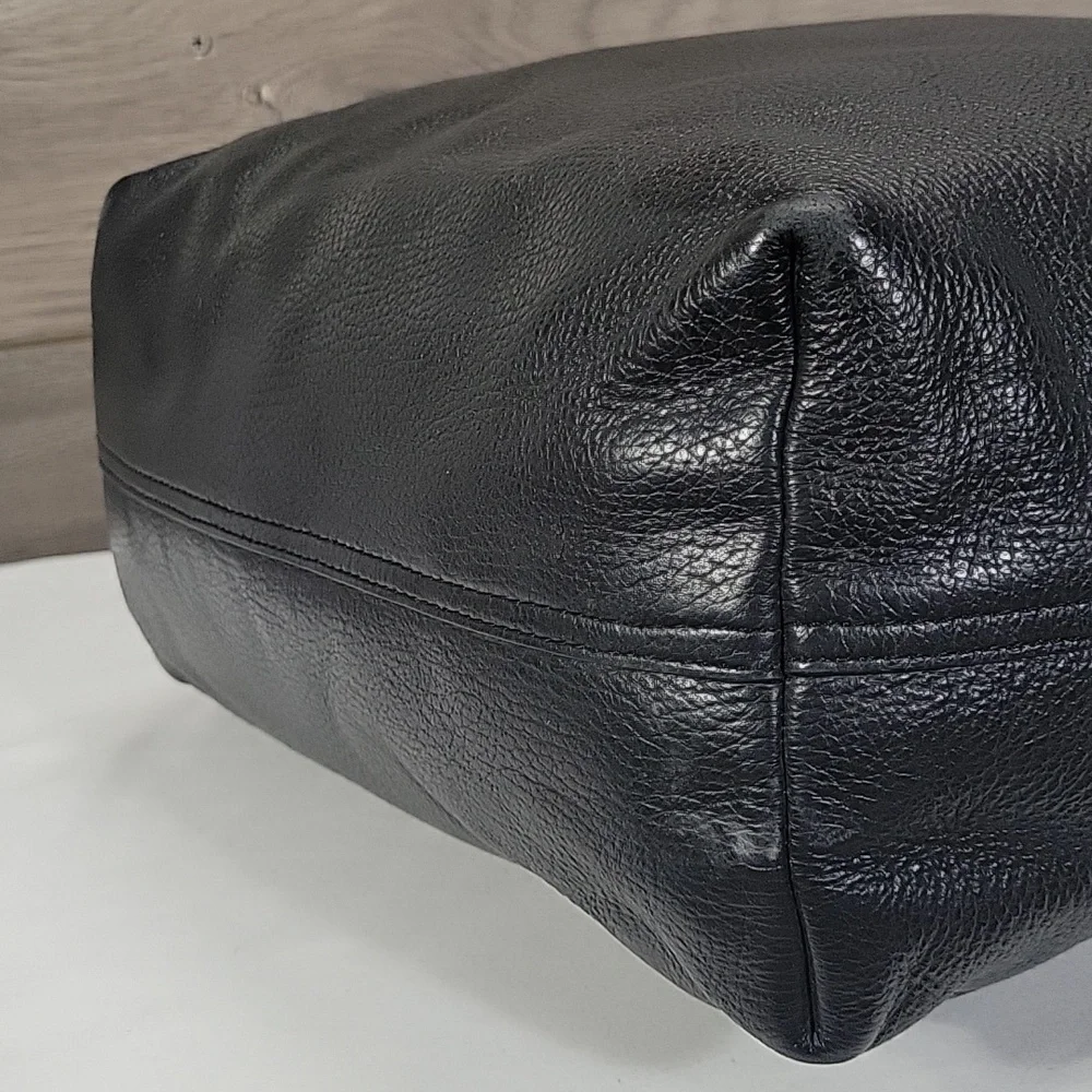 Cuyana Black Pebble Leather Tote Shoulder Bag